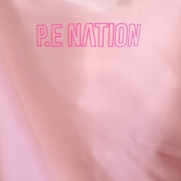 New P.E Nation Flex It Pink Pale Sports Bra Tank Top New With Tag Size Medium - Picture 13 of 16